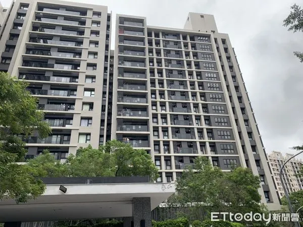 ▲獨居男子陳屍大樓。（圖／記者許宥孺翻攝）