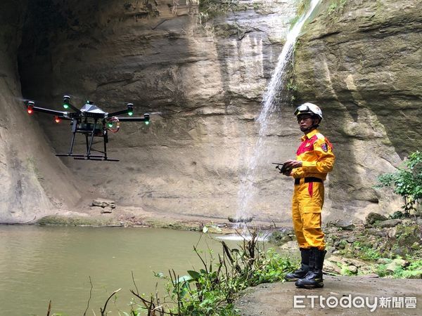 ▲台南市消防局無人機隊，投入火警、搜溺、山區搜救等勤務53次，無人機在第一時間回傳災情資訊，大幅提升搜救效率。（圖／記者林悅翻攝，下同）