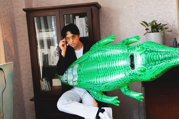 ▲▼莫凡新《AI難情歌》。（圖／無限延伸提供）