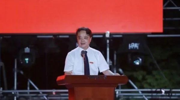 ▲▼陸大學校長：90%學生因遊戲「取消學籍」　網路遊戲就是校園毒品。（圖／翻攝微博）