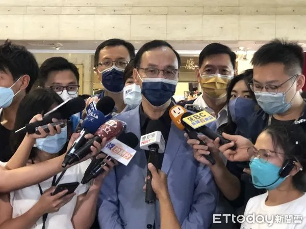 ▲▼中華民國公教警消聯合總會力挺蔣萬安競選台北市長後援會授旗典禮。（圖／記者黃國霖攝）