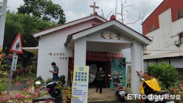 ▲東華醫院前進鹿谷無醫村，熱血醫護把教堂變醫院。（圖／東華醫院提供）