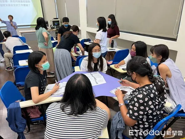 ▲輔具中心邀講師授課提升人身安全保護意識。（圖／記者楊漢聲翻攝）