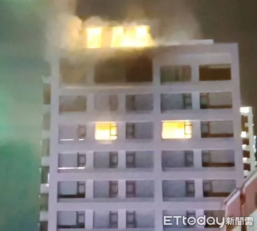 ▲長榮礁溪鳳凰酒店冒煙立即做疏散，522人全數退費。（圖／讀者提供）