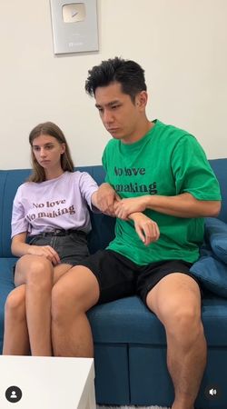 ▲祖雄被女友「跪地服務」：太爽了！ 。（圖／翻攝自祖雄IG）