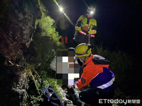 ▲▼9月7日阿里山鄉排雲山莊往塔塔加方向疑似有2名登山客失聯，幸好尋獲後無大礙自行下山。（圖／記者翁伊森翻攝）