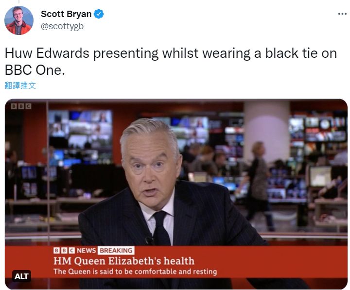 BBC主播「黑領帶」播報英國女王新聞。（圖／翻攝自推特／@scottygb）