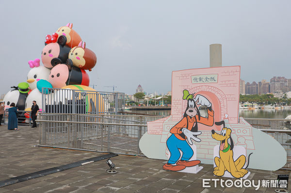 ▲▼米奇與好朋友CHILL遊台南，台南有巨型TsumTsum。（圖／記者蔡玟君攝）