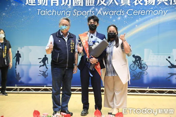 ▲台中表揚運動有功人員，柔道世界冠軍楊勇緯獲獎。（圖／記者游瓊華攝）