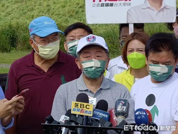 ▲▼陳時中登山活動。（圖／記者宋良義攝）