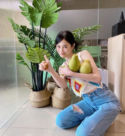 ▲千千曾經吃柚子吃到掛急診。（圖／翻攝自Instagram／khshu_）