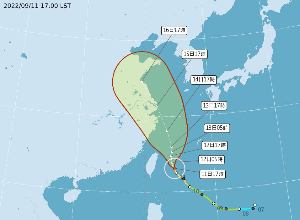 ▲▼梅花颱風17：00最新路徑。（圖／氣象局）