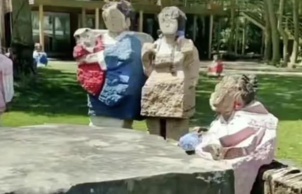 ▲上海月湖雕塑公園內的藝術品被網友批辱華。（圖／翻攝微博）