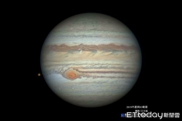 ▲太陽系最大行星木星，將在9月27日來到「衝」的位置，60年來最接近地球。（圖／台北市立天文館提供）