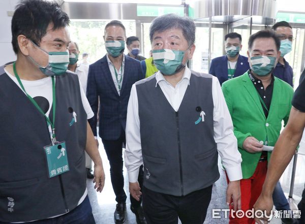 批國民黨團爆料2官員擋疫苗「不道德」　陳時中：只有擋中國疫苗 | ETt