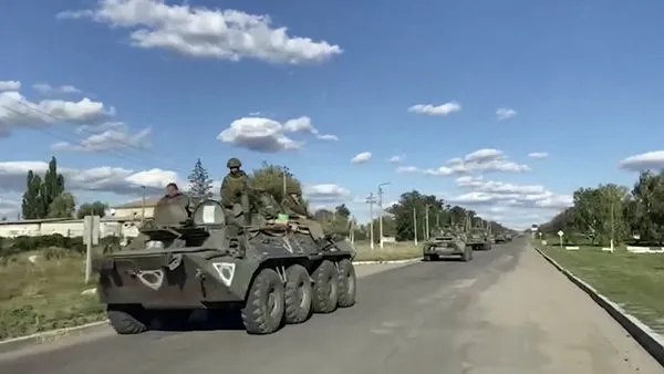 ▲▼ 俄羅斯9月公布畫面，車隊前往哈爾科夫地區前線。（圖／路透）