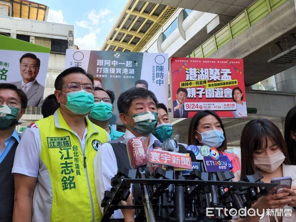 ▲▼民進黨台北市長參選人陳時中17日於737市場、西湖市場掃街拜票。（圖／記者陳家祥攝）