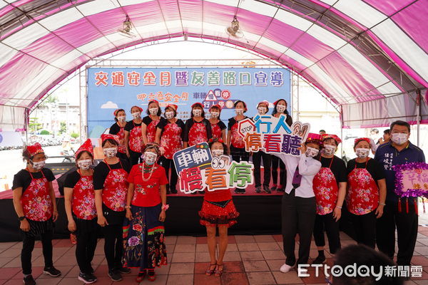 ▲屏東監理站17日在屏東演武場舉辦「交通安全月暨友善路口宣導活動」             。（圖／記者陳崑福翻攝，下同）