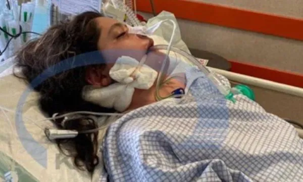 22歲女逛街沒戴頭巾　被伊朗警當街抓走「打到昏迷」腦死身亡。（圖／翻攝自Twitter）