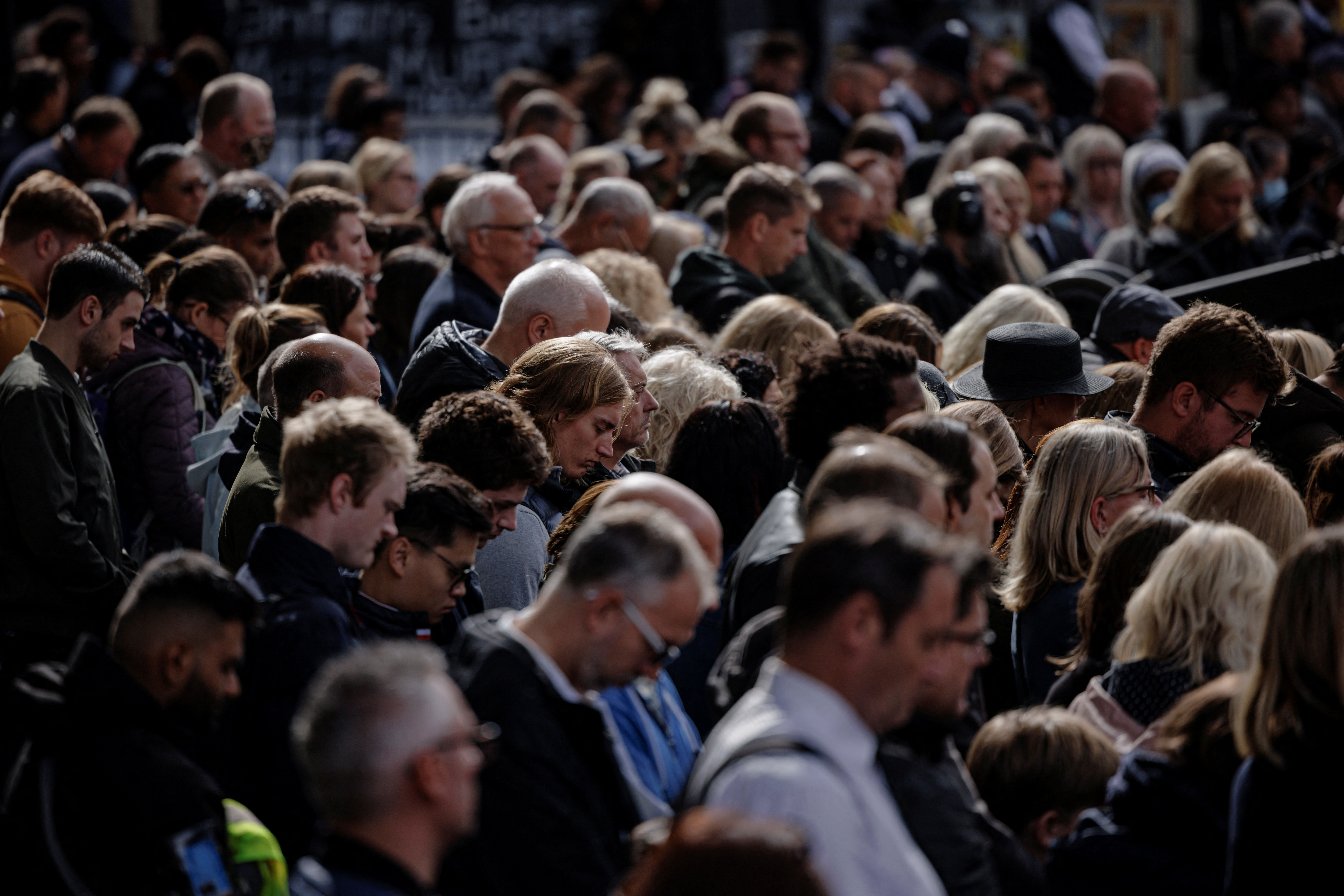 ▲▼ 倫敦當局估計將近100萬人來到首都街頭，觀看女王國葬。（圖／路透）