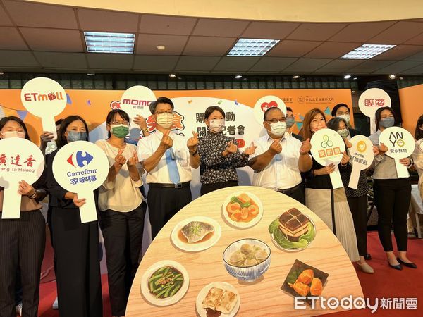▲農委會舉辦「花甲樂食‧豬肉派對」購物活動。（圖／記者楊惠琪攝）