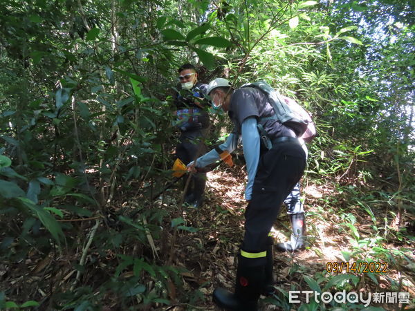 ▲南投縣清除捕獸鋏及山豬吊熱區搜查聯合稽查小組日前於魚池鄉水社村展開第3次搜查活動。（圖／南投縣政府提供）