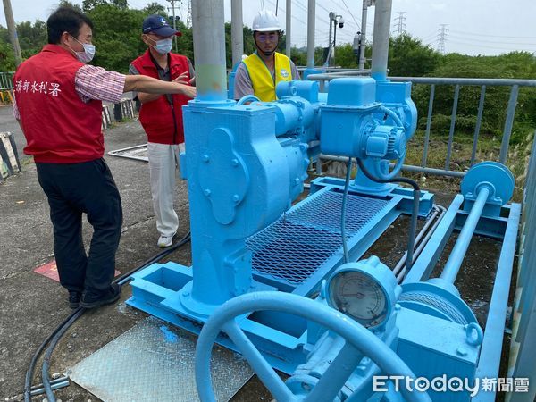 ▲因應近日東部地區連續強震，第六河局啟動水利建造物不定期檢查，初步檢測情形一切功能皆屬正常。（圖／記者林悅翻攝，下同）