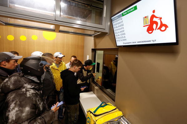 ▲▼烏克蘭首都基輔3間麥當勞暌違近7個月重新開張。（圖／路透）