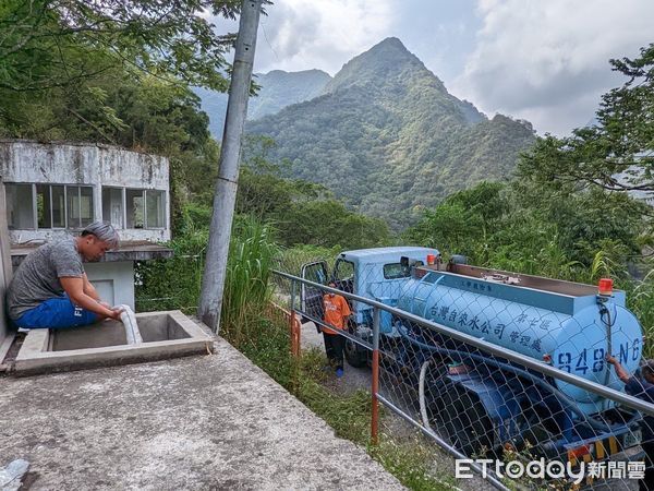 ▲▼台東縣府協調水公司派遣2輛大型送水車支援暫解水荒。（圖／台東縣政府提供，下同）