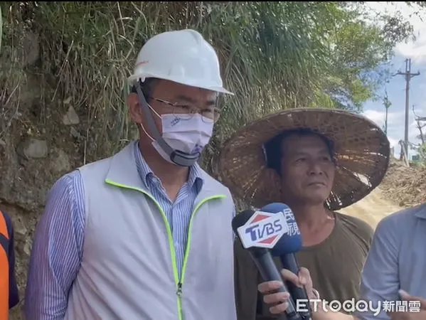 ▲農委會主委陳吉仲視察花蓮災情，對張善政記者會做出回應。（圖／農委會提供）