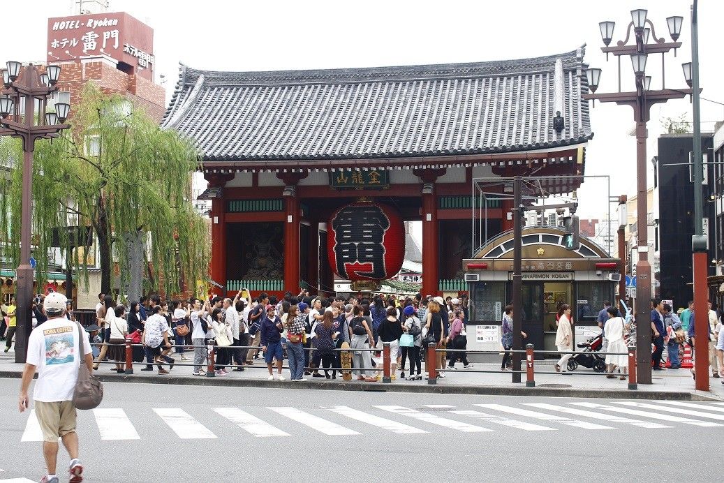 ▲疫後帶動日本觀光潮，圖為東京淺草寺雷門。（圖／記者蔡玟君攝）