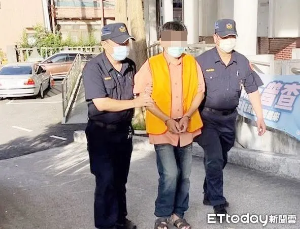 ▲桃園市邱姓男子今年7月間不滿湯姓鄰居狗吠檢舉，與上門理論的湯姓鄰居起衝突，邱父也加入戰局，持鐵管失手打死鄰居，邱男事後被警方移送桃檢偵辦。（資料照／記者沈繼昌翻攝）