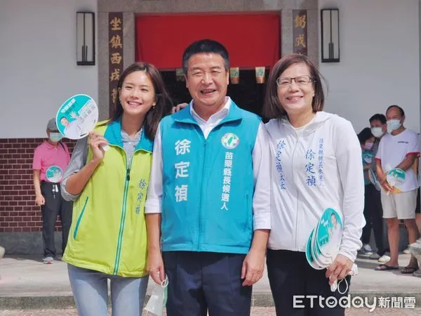 ▲▼徐定禎女兒模特兒里唯曝光後成為選戰「嬌」點，徐定禎也被封為「國民岳父」。（圖／徐定禎競選總部提供）