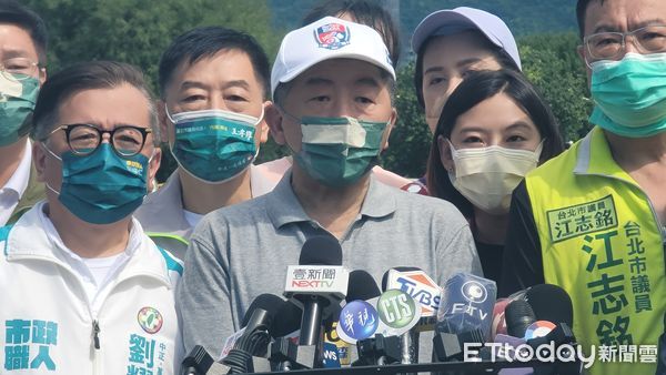 ▲▼陳時中參訪觀山河濱公園槌球運動會會後聯訪。（圖／記者呂佳賢攝）