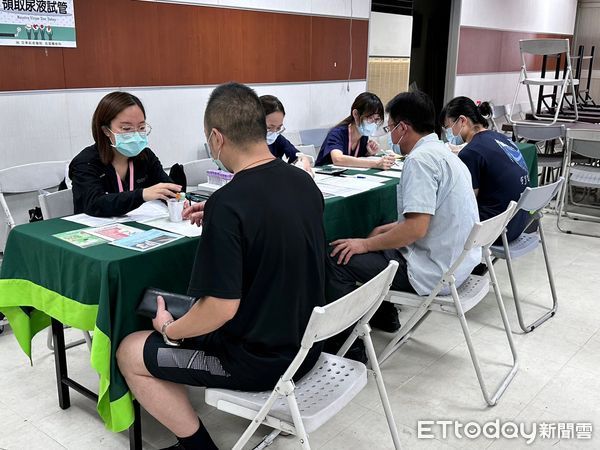 ▲▼ 新莊警分局健康檢查 。（圖／記者戴上容翻攝）