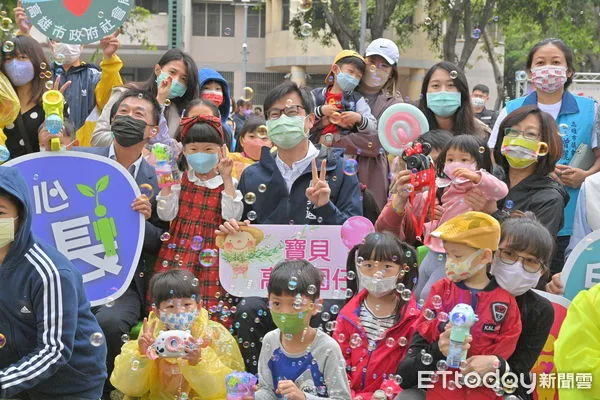 ▲高雄準公托是六都唯一凍漲，且10月又要加碼補助。（圖／高雄市社會局提供）