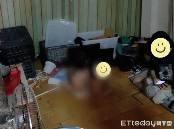 ▲▼警方抵達邱女住處，發現3名幼童沒穿衣服，且全身髒污多日疏於照顧。（圖／記者邱中岳翻攝）