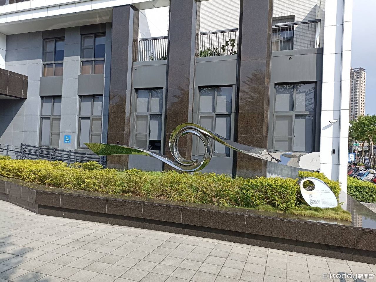 知名攝影家爆「改作」被起訴！檢曝蔡文祥：無雕塑或立體作品背景