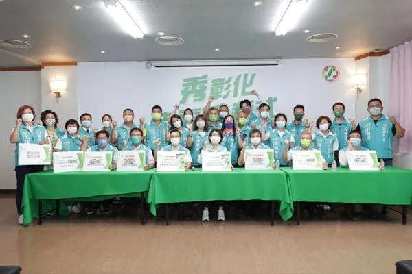 ▲▼縣長參選人黃秀芳將推綠能稅。（圖／縣長參選人黃秀芳競選總部提供）