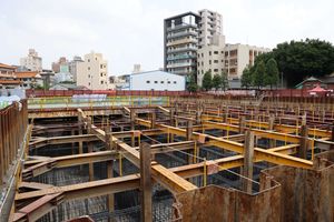 虎尾公安路立體停車場新建工程進度曝光　　超前0.41%加速作業中