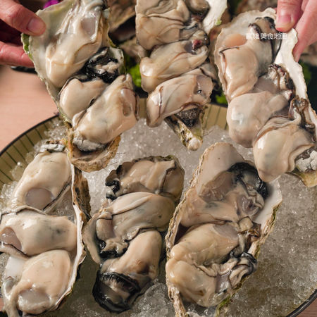 ▲▼番太郎味自慢料理(新興美食)一年一度日本牡蠣祭開吃！。（圖／部落客高雄美食地圖提供）