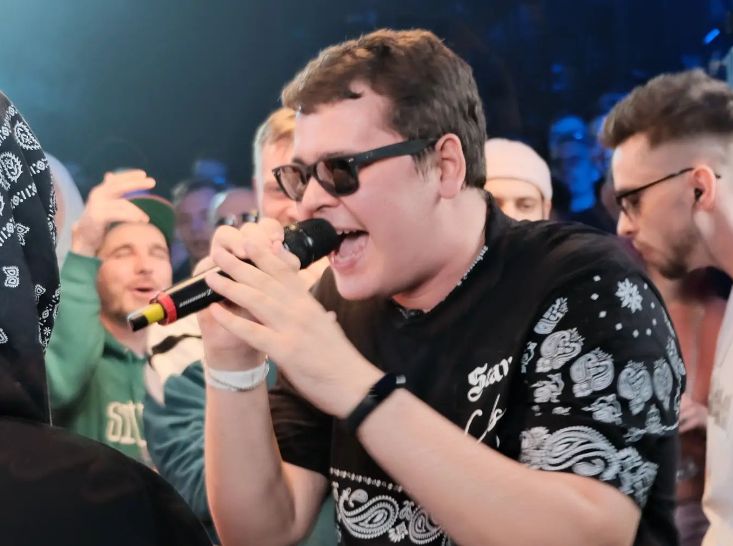 [新聞] 「還沒準備好殺人」俄27歲男歌手被徵召