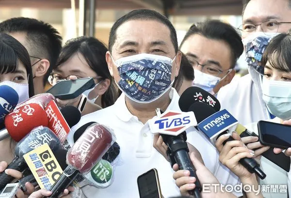 ▲▼台北市議員參選人張斯綱競選總部成立大會，新北市長侯友宜出席站台力挺。（圖／記者李毓康攝）