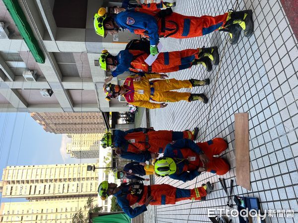 ▲台南市消防局為強化台南市特種搜救隊搜救量能，辦理「2022年下半年特種搜救隊專業複訓」。（圖／記者林悅翻攝，下同）