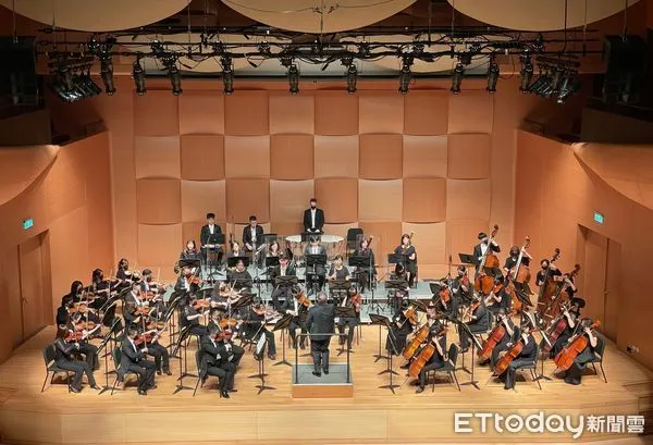 ▲「2022奇美音樂節」即將進入高潮！世界最古老大提琴「查理九世」將在10月21日首度登上高雄衛武營演出，帶領民眾欣賞最古老的美妙琴音。（圖／記者林悅翻攝，下同）