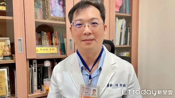 ▲祖傳神祕治癒力「拔罐、刮痧」 中醫師邱啟鉉：有效散熱去疲勞。（圖／記者郭世賢攝）