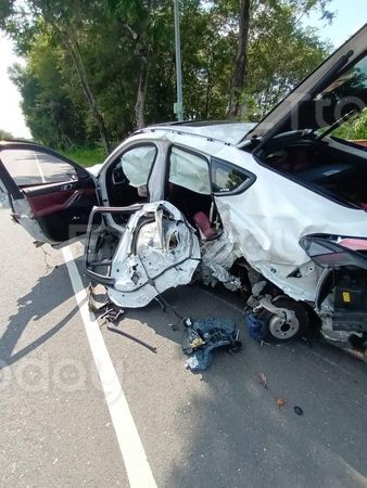 ▲▼高雄警執勤衝撞BMW男，BMW男加護病房搶救中昏迷指數3。（圖／吳奕靖翻攝）