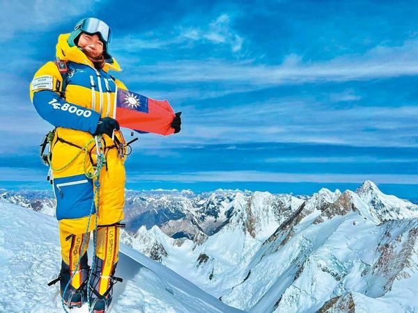 曾格爾屢次成功攀登8千公尺高峰，被網友譽為台灣之光。（翻攝曾格爾臉書）