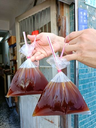 ▲▼只要20元的板橋谷子味紅茶（圖／民宿女王芽月提供）