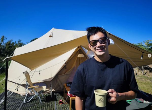 ▲廖威廉、卓君澤和朋友們一同露營。（圖／翻攝自Instagram／liaowilliam）
